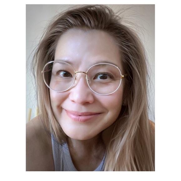 Meet your Posher, Isabel - Picture 1 of 2